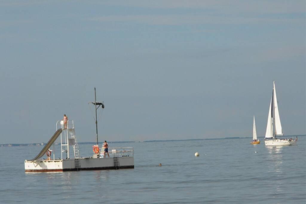 Traveloge Mit Schwimmbad Und Sauna Lubeca Exterior foto
