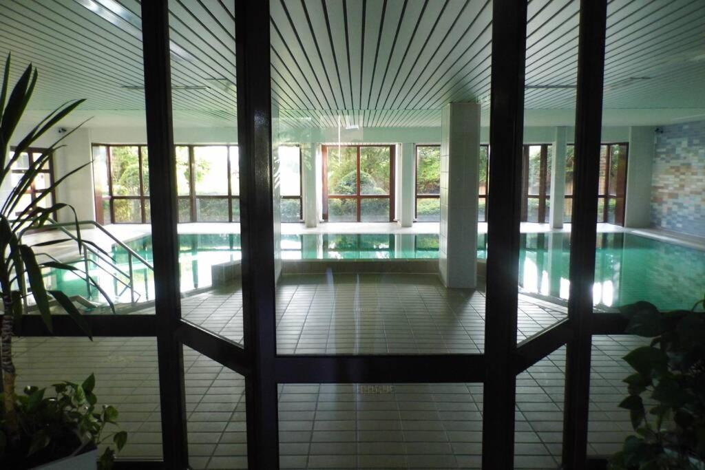 Traveloge Mit Schwimmbad Und Sauna Lubeca Exterior foto