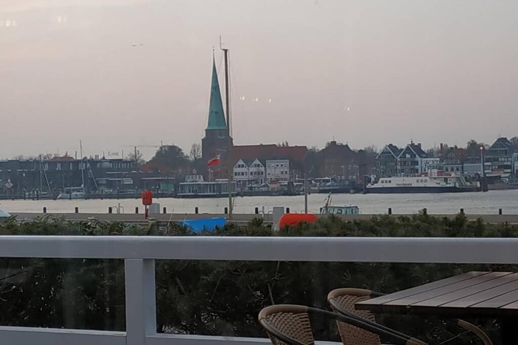 Traveloge Mit Schwimmbad Und Sauna Lubeca Exterior foto
